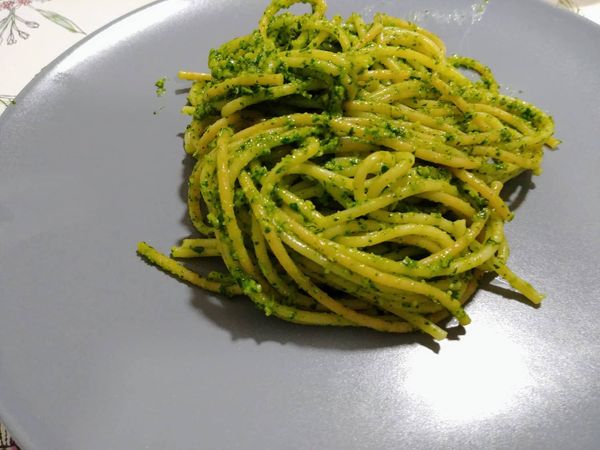 Pesto de espinacas y avellanas